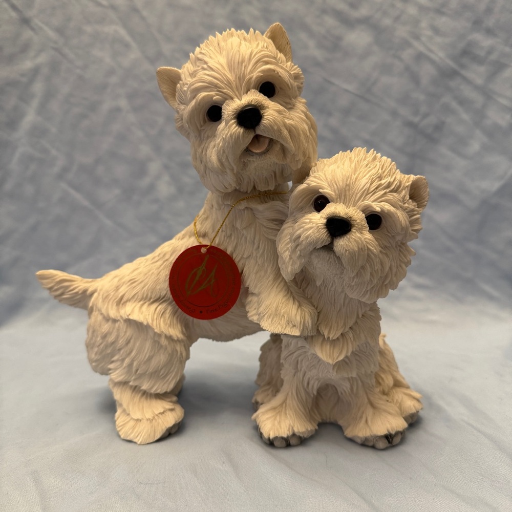BEAUTIFUL COUNTRY ARTISTS WEST HIGHLAND TERRIER PAIR FIGURINE